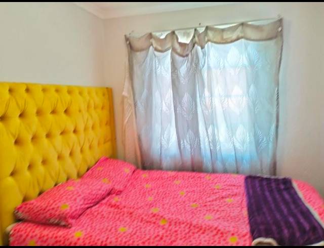 2 BEDROOM APARTMENT FOR SALE IN GLEN MARAIS